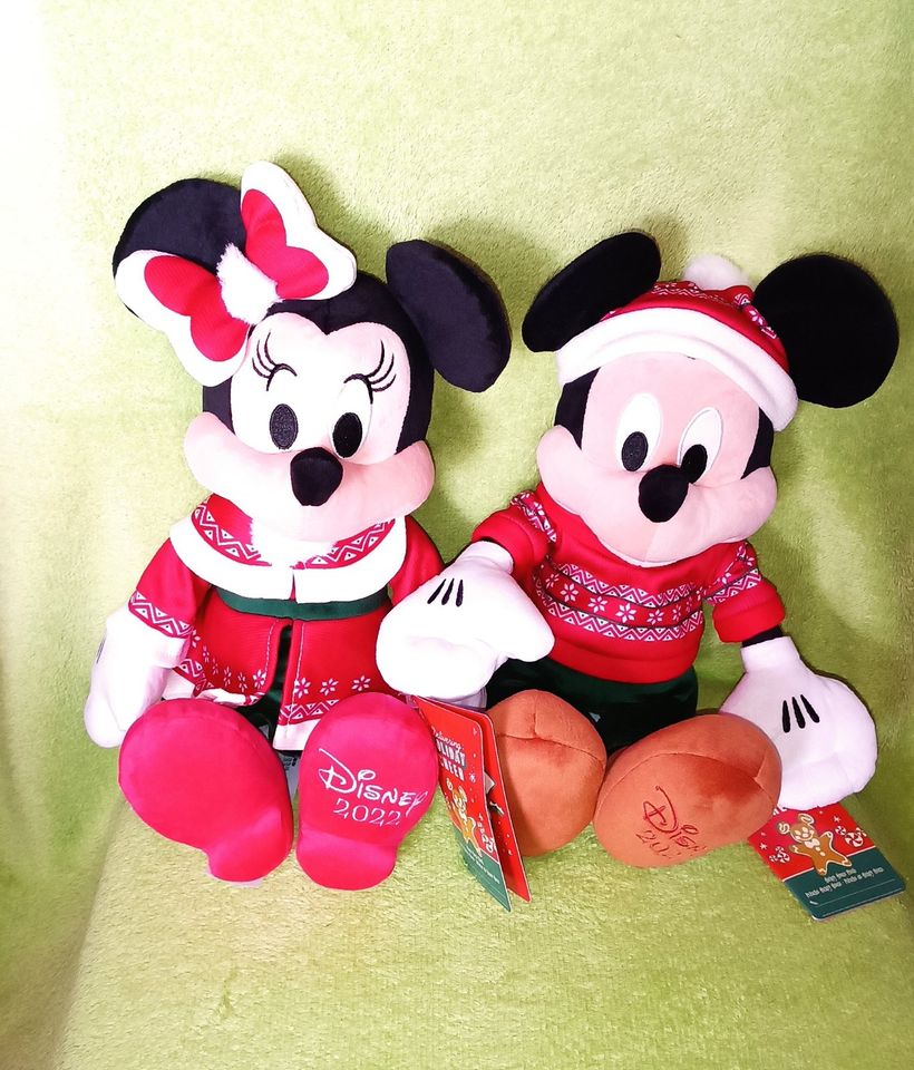 3x Disney Mickey & Minnie Halloween 2021 & Christmas 2022 & 2023 in Gessertshausen