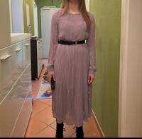 Kleid lang mit langen Ärmeln Kr. München - Haar Vorschau