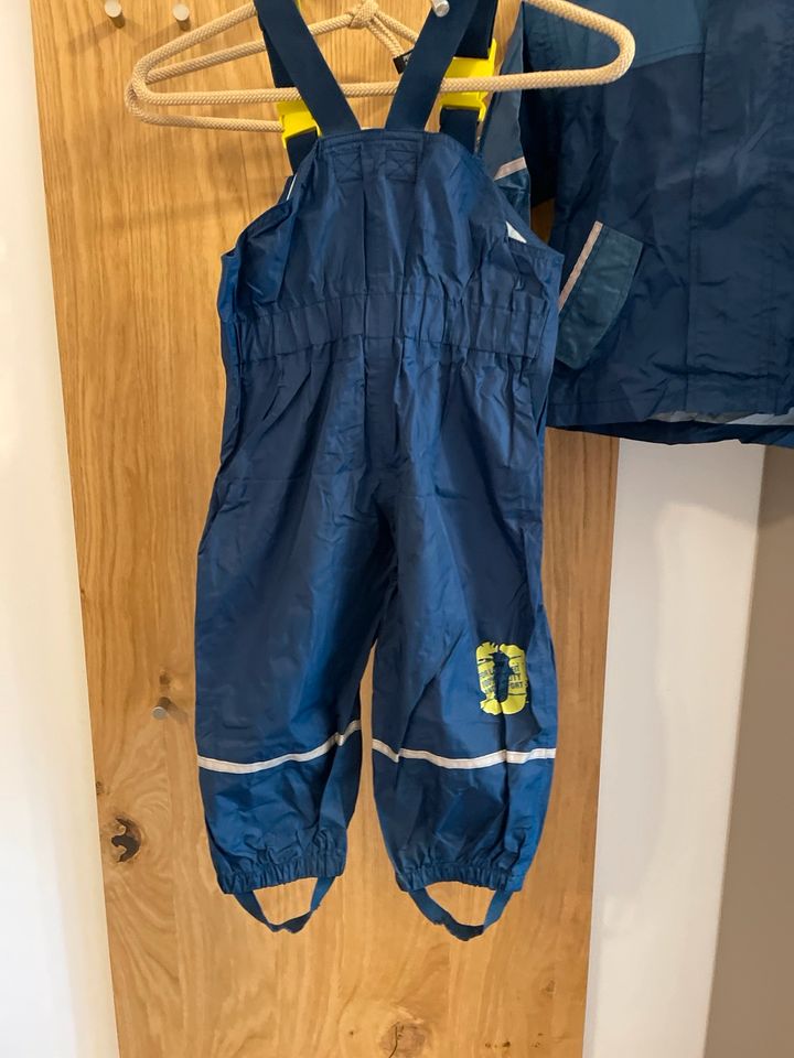 Matschhose Regenhose Regenjacke 86/92 ungefüttert in Radebeul