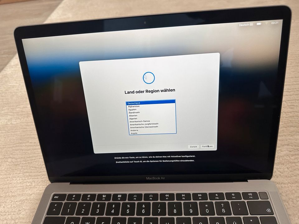 Macbook Air 2018 13,3 zoll in Hannover
