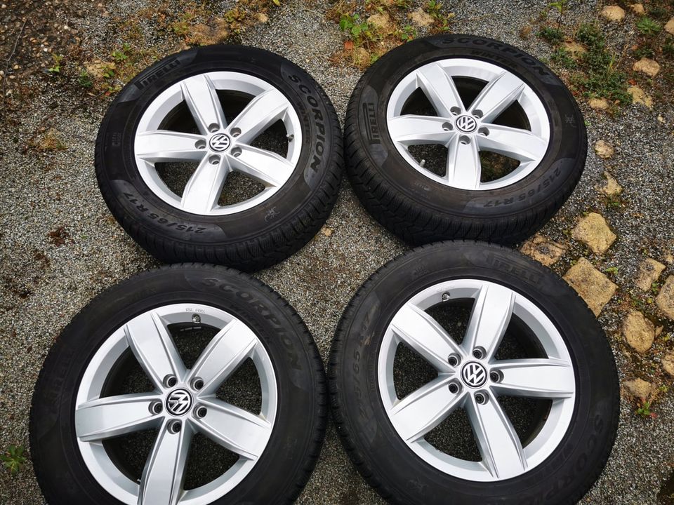 Winter Radsatz Tiguan VW VAG 215/65R17 5x112 ET38 Pirelli 6-7mm in Bannewitz