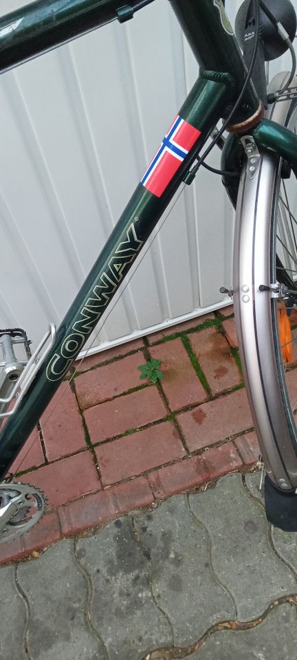 CONWAY 8710 Touren-Fahrrad Rh 58cm, 28 Zoll, 27-Gang in Fröndenberg (Ruhr)