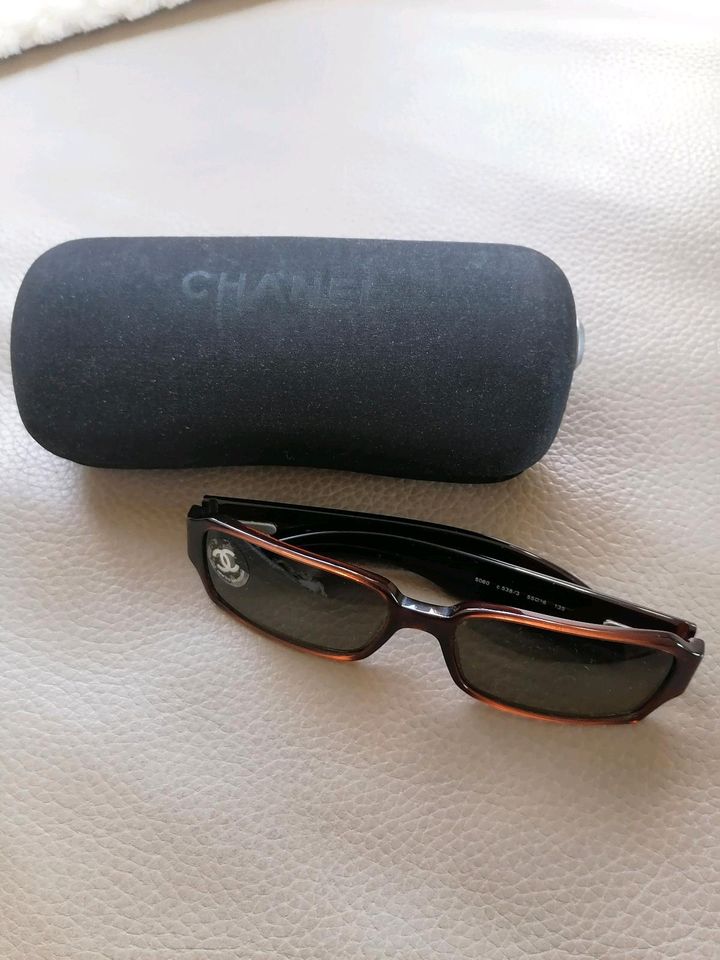 Sonnenbrille Chanel, dklbraun, ungetragen in Karlsruhe