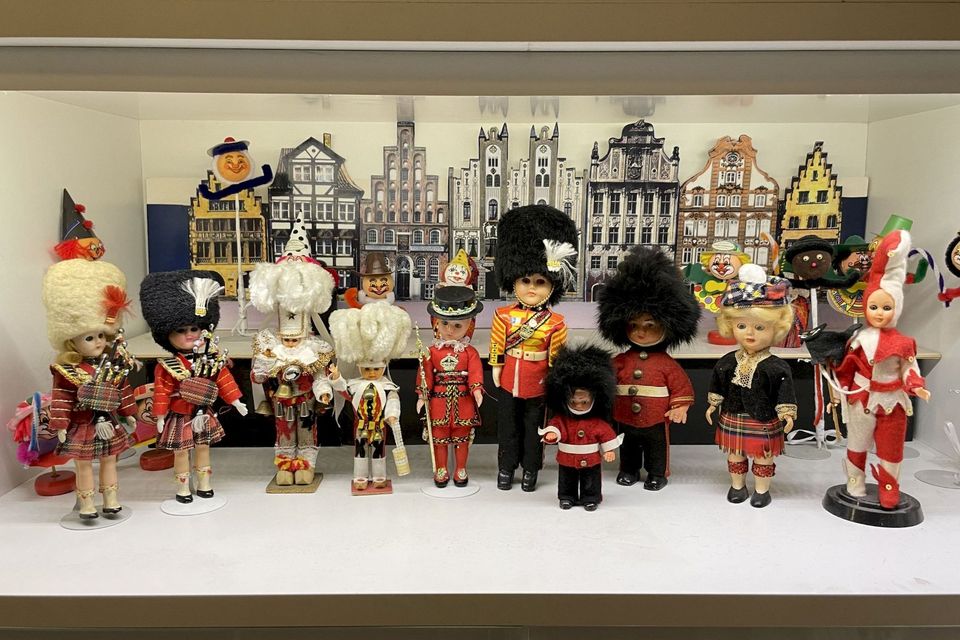 Karneval Püppchen Figuren Puppen Vintage Gruppe in Würselen