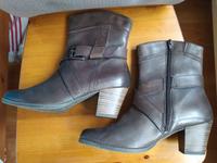 Stiefeletten Stiefel Chelsea Boots von Tchibo Leder Größe 40 neu Baden-Württemberg - Mannheim Vorschau