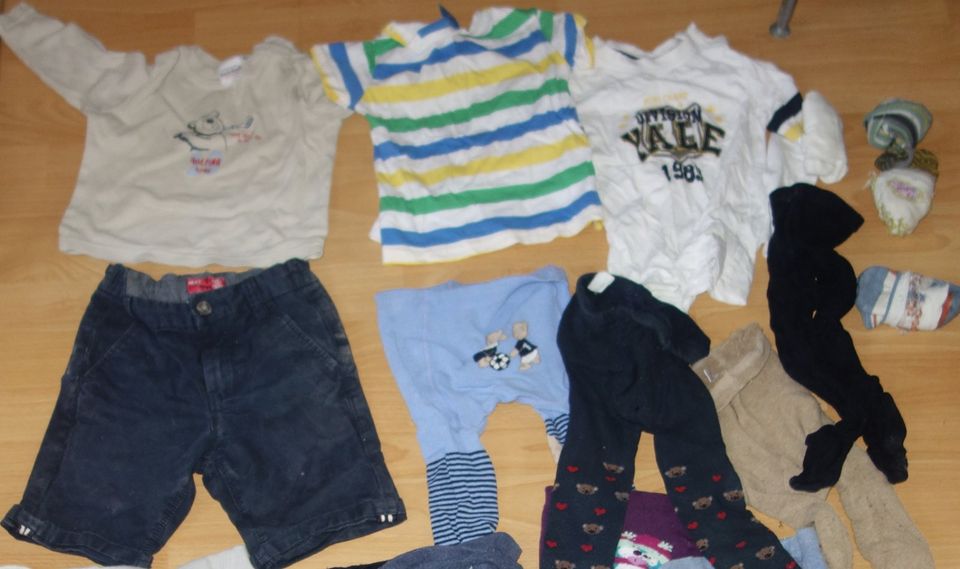 Kleiderpaket Kinder 86 - 16 Teile Hose T Shirt Strumpfhose in Friedberg