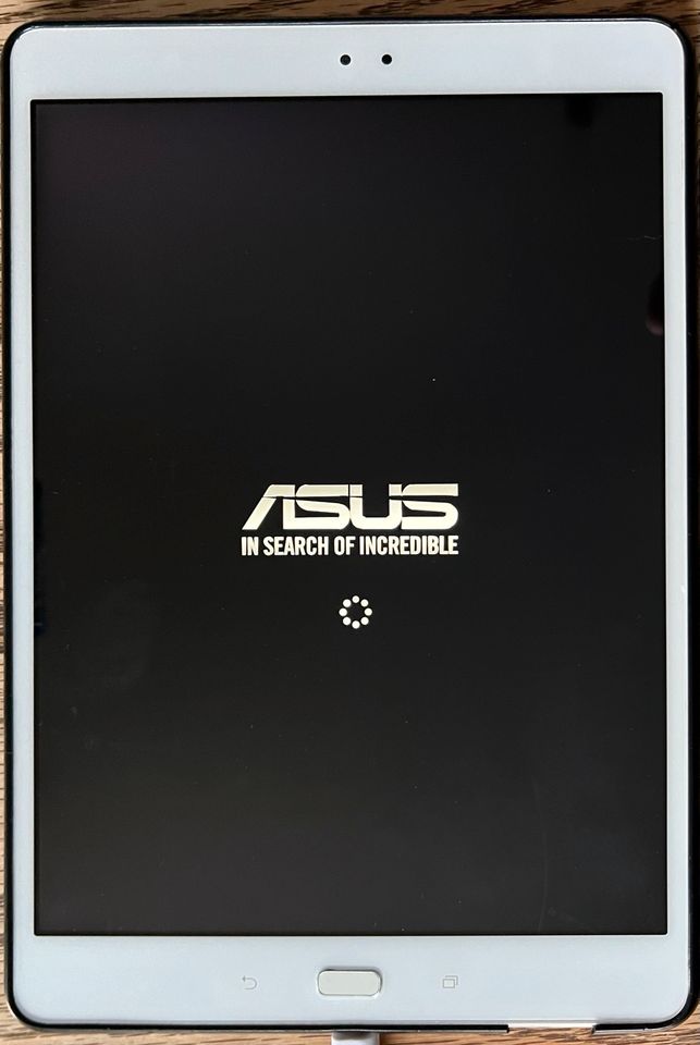 ASUS ZenPad PO27 Tablet mit 64 GB int. Speicher erweiterbar in Essen