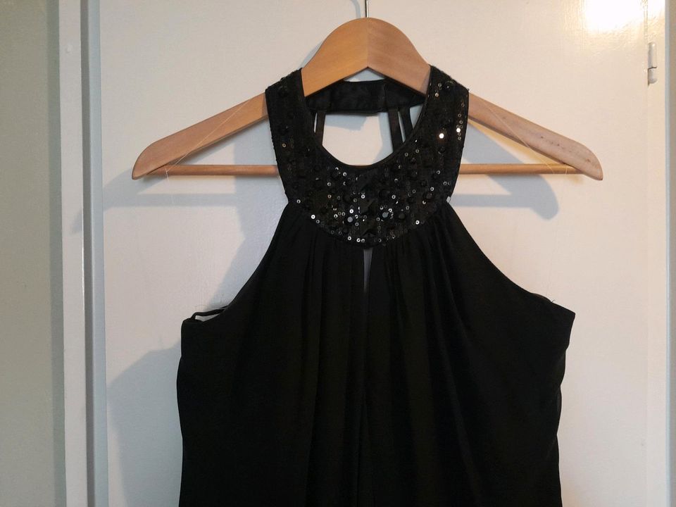 Abendkleid Neckholder schwarz in Duisburg