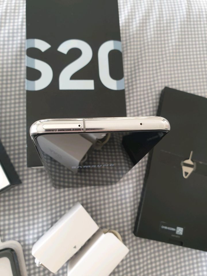 S20 Ultra 5G weiß 128Gb Rom  12Gb Ram in Dischingen