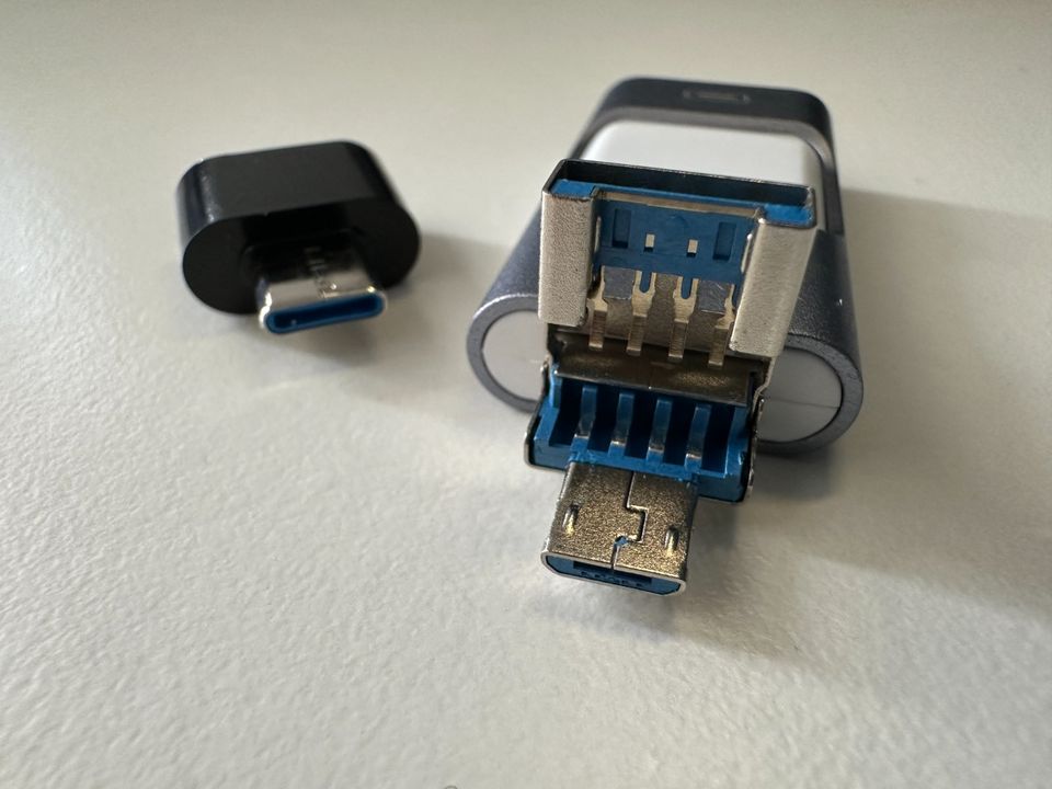 512GB 4-in-1 USB 3.0 Stick für iPhone mit Lightning Anschluss OVP in Dresden