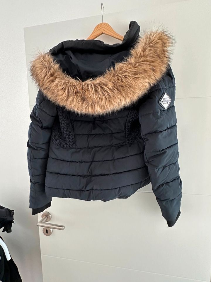 Superdry Winterjacke Jacke dunkelblau Größe 38 M wie neu in Castrop-Rauxel