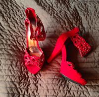 Elegante 1x rote 1x schwarze High Heels von Catwalk gr. 39 Niedersachsen - Hatten Vorschau