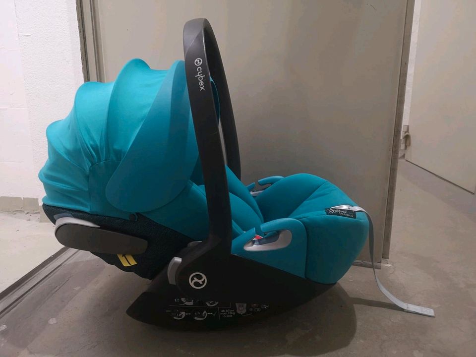 Cybex Platinum Cloud Z I-Size Plus Babyschale mit Liegefunktion in Bremen