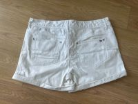 Tommy Hilfiger Shorts Hotpants Gr. 12 (40) Weiß Jeansshorts Jeans Hannover - Herrenhausen-Stöcken Vorschau