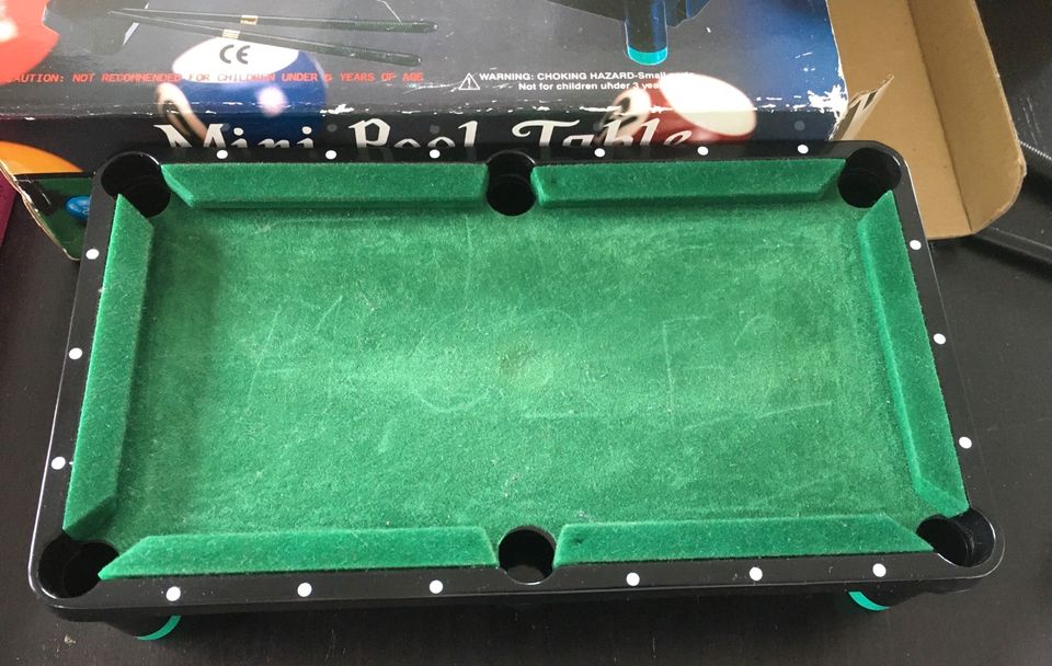 Mini Pool Table vollständig, gut erhalten siehe Fotos in Lahnstein