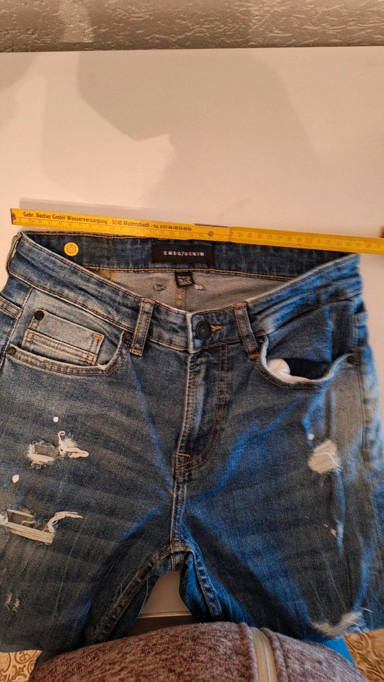 Jeans Destroyed in Homberg (Westerwald)