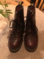Dr Martens, Größe 39, dunkelrot Neustadt - Huckelriede Vorschau