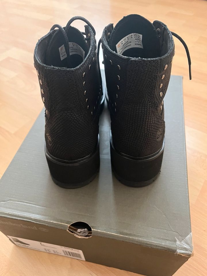 Timberland Schuhe Boots Stiefel 38 7 schwarz wie neu in Berlin