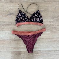 H&M Bikini Gemustert Muster Bunt rosa Rot Triangl 36 Niedersachsen - Oldenburg Vorschau