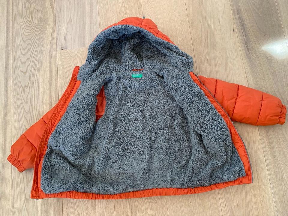 Benetton Winterjacke Gr. S, in Trittau