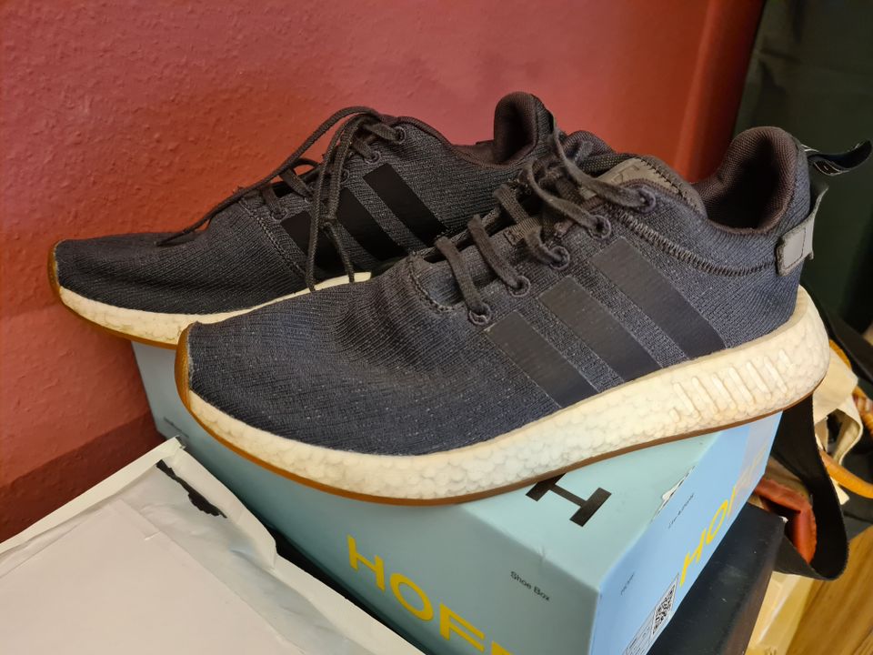 Adidas Herren-Sneaker, grau/anthrazit, 44 2/3, UK 10 in Köln