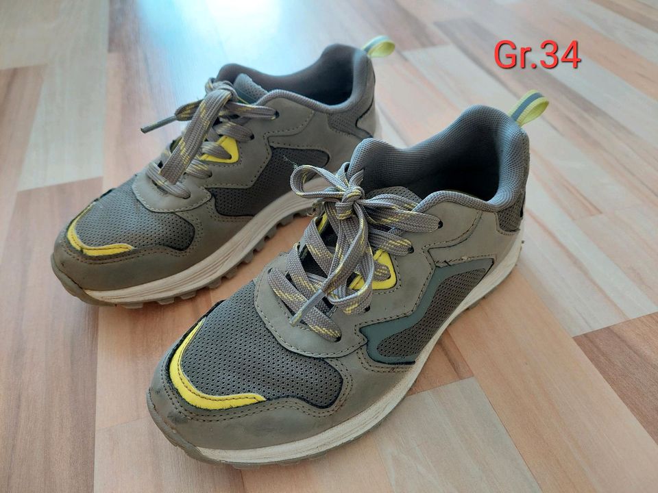 Sneaker Gr.34 in Springe