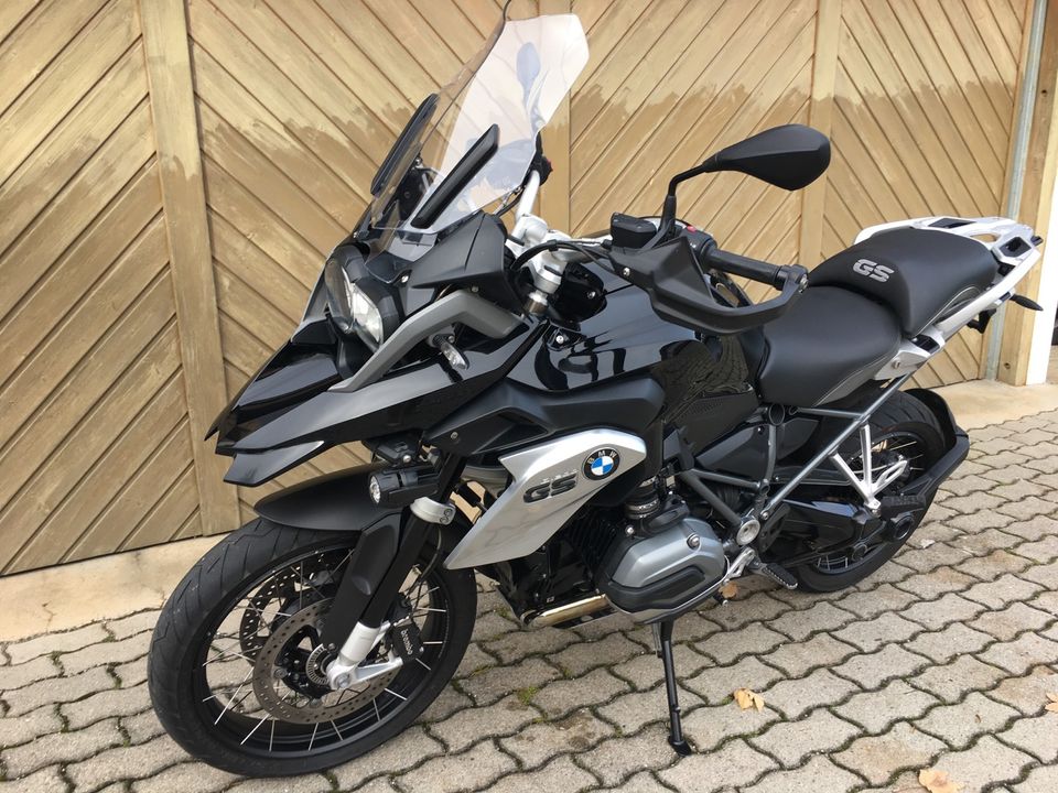 BMW R 1200 GS, Triple black, 2x neue Reifen, Kurven ABS in Parsdorf