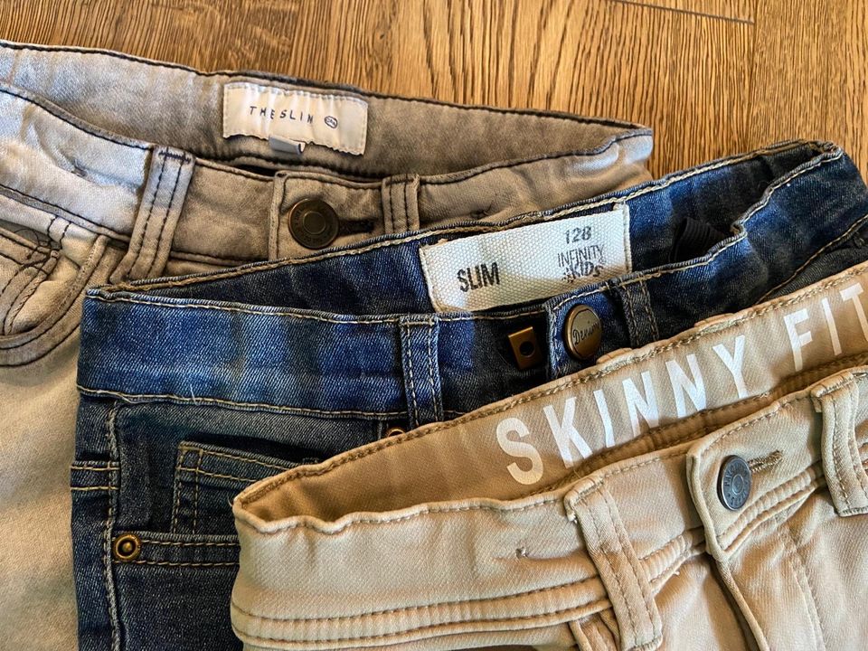 Super Angebot! 3 x Jeans C&A Gr. 128 in Coburg