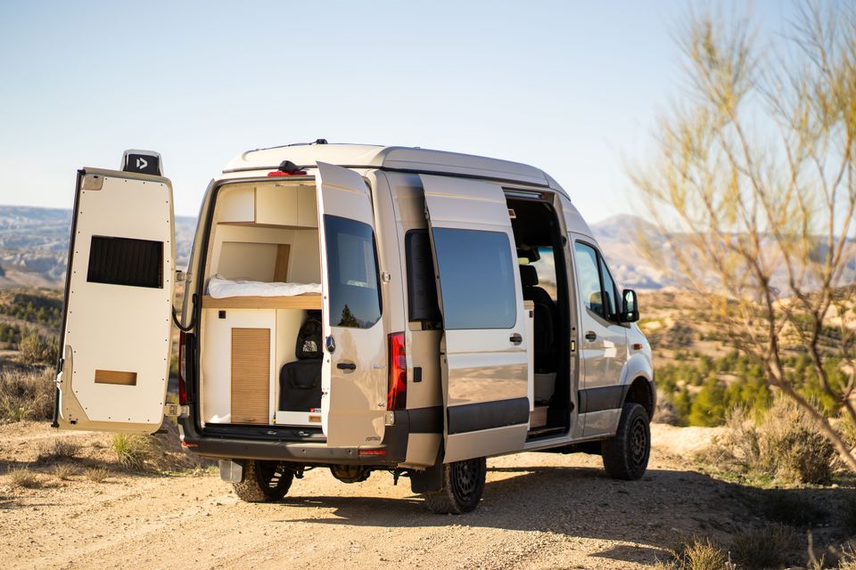 Mercedes-Benz Sprinter Offtrack Allrad Aufstelldach Camper in Hamburg