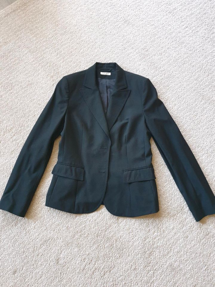 Toller eleganter Blazer von Christian Berg in der Gr. 38 in Gessertshausen