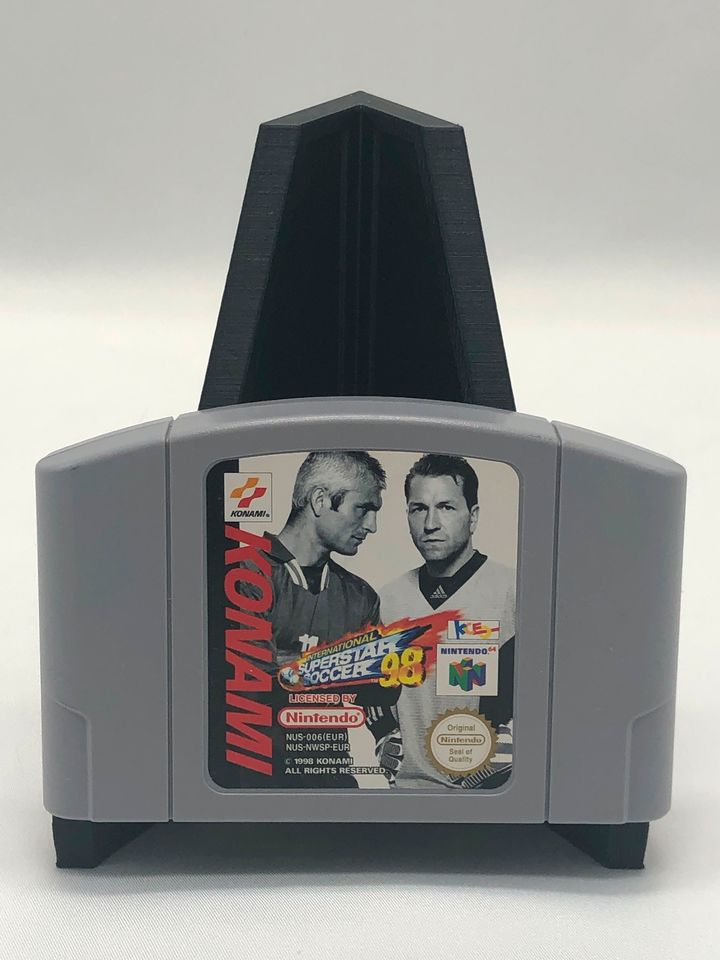 Nintendo 64 - International Superstar Soccer 98 in Berlin