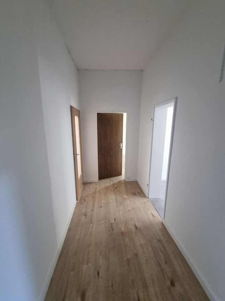 Altbauwohnung 3 ZKB renoviert in BHV Lehe 61 m² gute Rendite in Bremerhaven