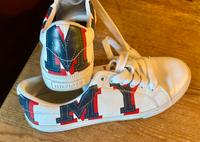TOMMY HILFIGER Sneaker Leder weiß Schriftzug blau-rot, Gr. 38 Kreis Ostholstein - Scharbeutz Vorschau