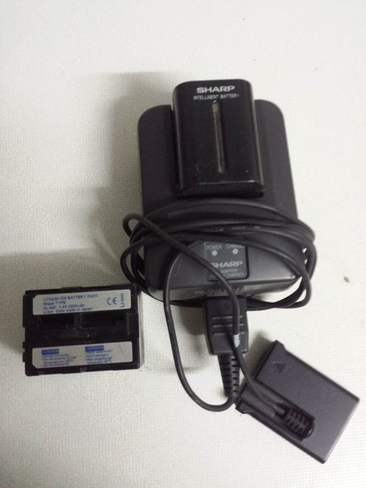 Sharp Batterielader, Charger, AC Adapter, 7,3V in Clausen Kreis Pirmasens