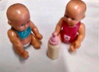 2 Barbies Baby Dolls 4cm, Brüderchen u.Schwesterchen+Flasche Nordrhein-Westfalen - Wilnsdorf Vorschau