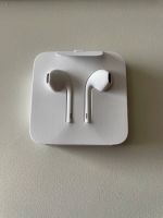 Original unbenutzte Apple Earpods mit Lightning Anschluss Niedersachsen - Rinteln Vorschau