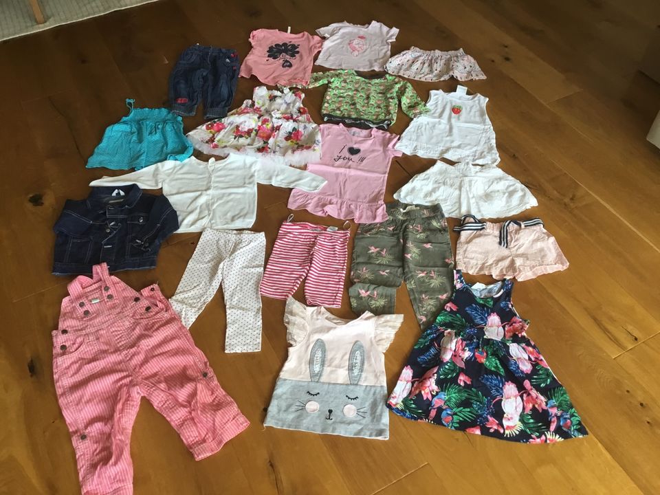 Kleiderpaket Mädchen 86-92 19 Teile Boden Benetton Tom Tailor H&M in Trier