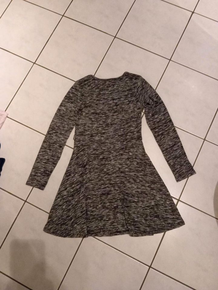 Kleid von Vingino, NEU,  Gr. 164, schwarz/weiß in Glasau