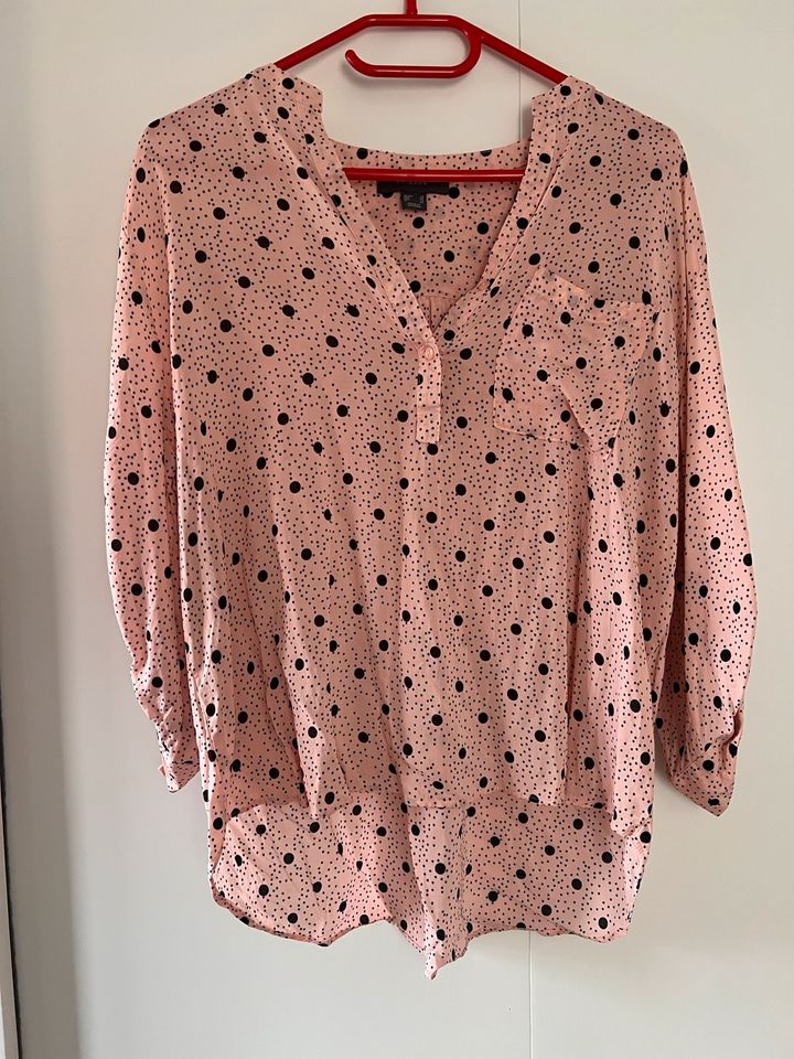 Primark Damen Bluse rosa mit schwarzen Punkten Gr. 46 NEU! in Sachsen -  Pegau | eBay Kleinanzeigen ist jetzt Kleinanzeigen