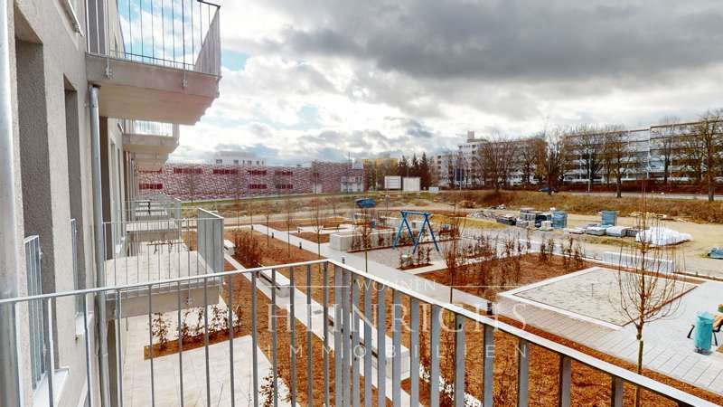 HEINRICHS: helle & moderne 2-Zimmerwohnung im 1. OG beim Steincenter in Freising mit Balkon in Freising