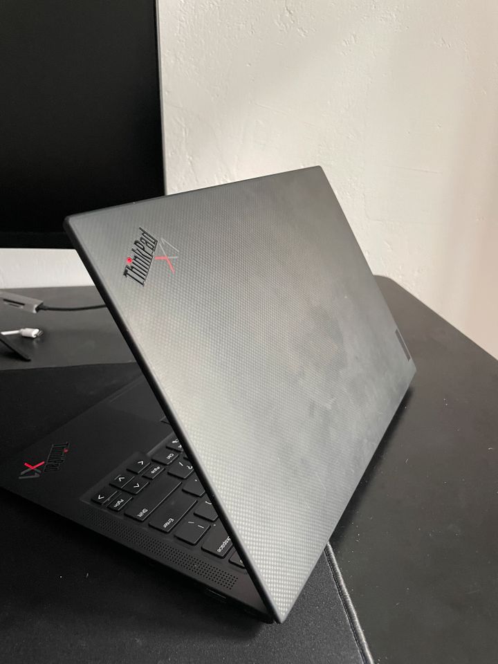 Lenovo ThinkPad X1 Carbon G9, i7 3GHz, 14" 32GB 1TB mit Garantie in Berlin