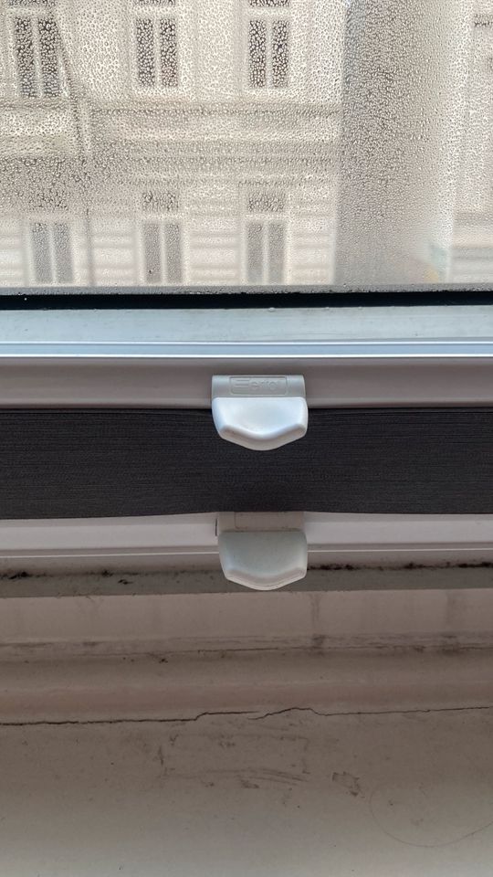 Fenster Plissee Sonnenschutz TOP Zustand in Hamburg