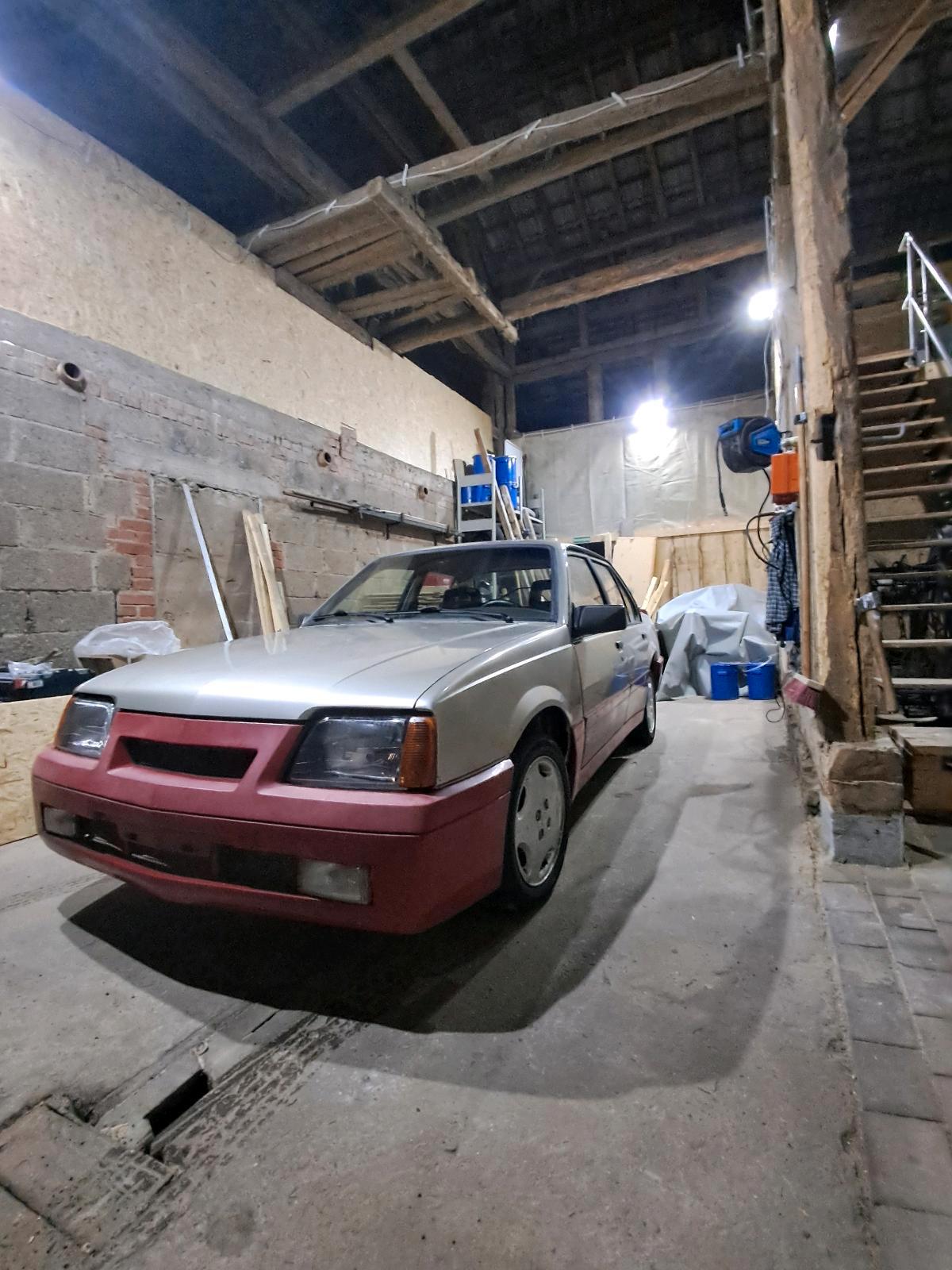 Abbildung des Autos opel ascona c irmscher s…