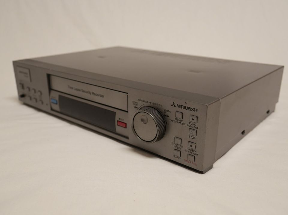 Mitsubishi HS 1024E Langzeit Video Recorder in Dreieich