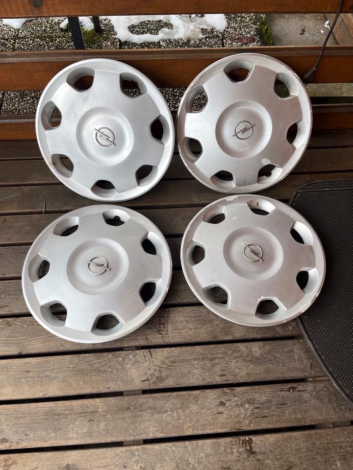 4x Radkappen für Original Opel Corsa c tigra meriva 14 Zoll in Olpe