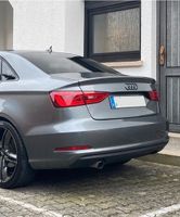 Audi A3 8V Vorfacelift Stoßstange hinten mit PDC Löcher Grau Hessen - Hofheim am Taunus Vorschau