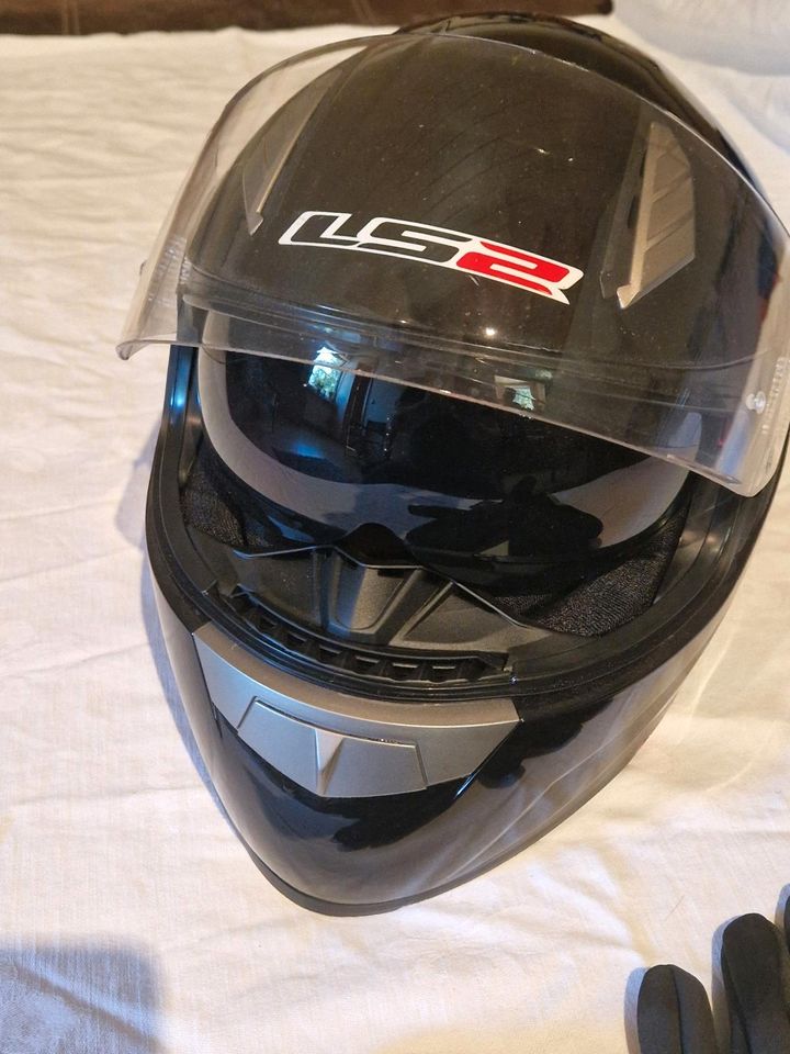 Motorrad Helm LS2 + Handschuhe in Uedem
