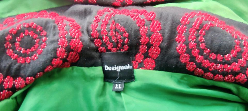 Desigual Mantel Größe XL in Herrenberg