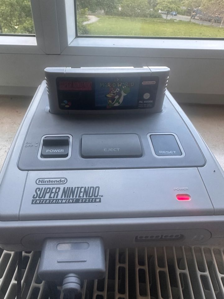 Super Nintendo SNES Retro Super Mario World in Plauen