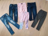 Hosenpaket Größe 110 116 Jeans Eiskönigin Marken Bekleidungspaket Baden-Württemberg - Laupheim Vorschau